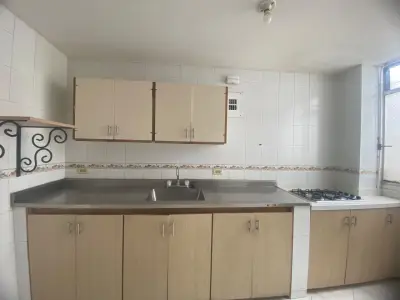 Acogedor apartamento en arriendo en belen la gloria, medellí