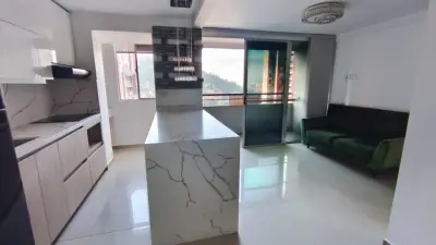 Apartamento en arriendo en Medellin - foto 2